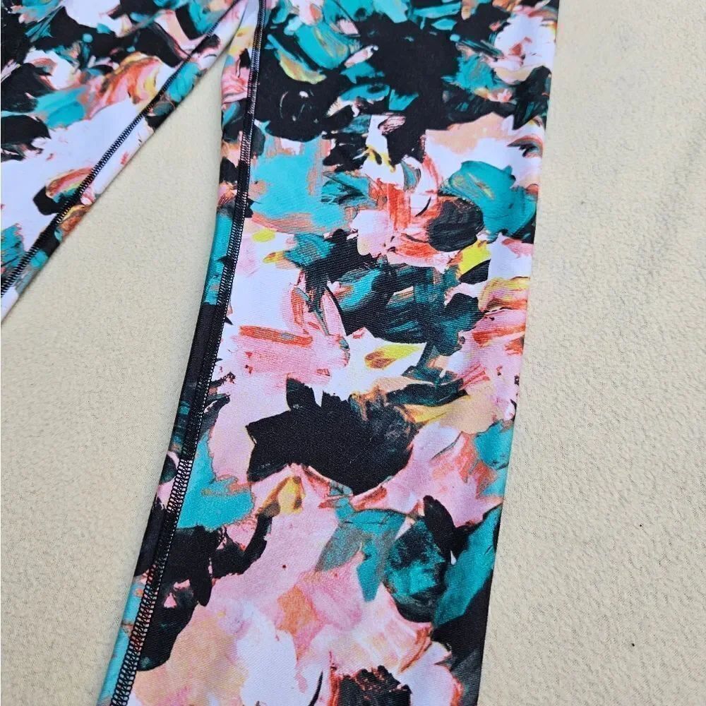 Fabletics Floral Mid Rise Capri Leggings - Picture 6 of 12